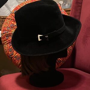Vintage Elegant Women’s Fedora